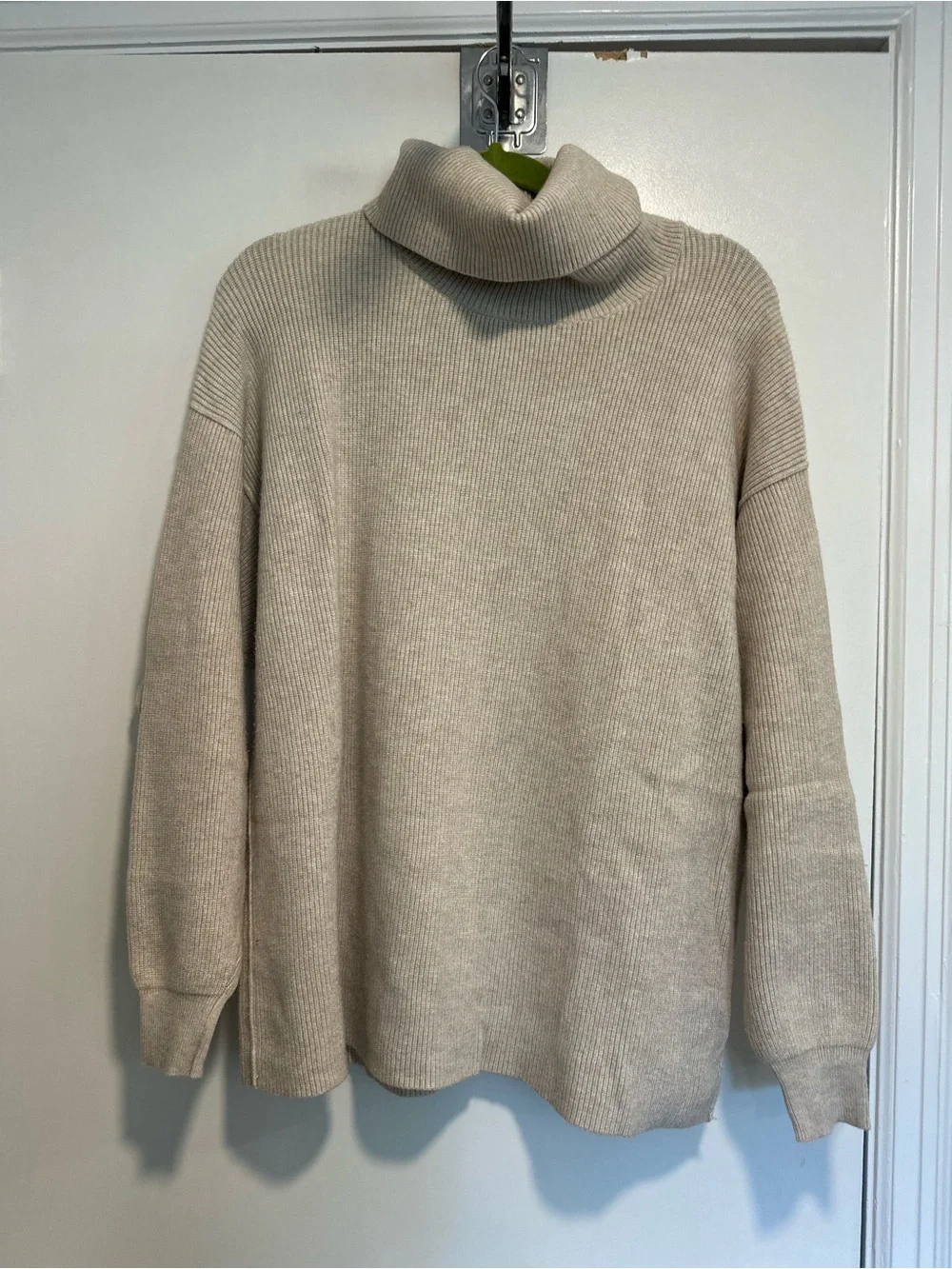 EUC Free People Women’s Sz: S Oversized Cream Sweater Slouchy Tunic Mock Neck.